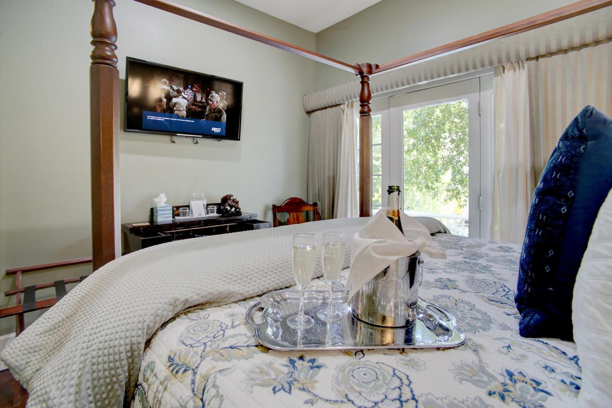 Azalea Inn&Villas Savannah Esterno foto