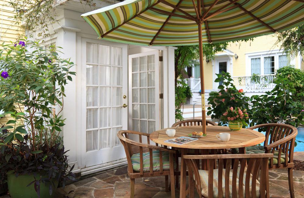 Azalea Inn&Villas Savannah Esterno foto