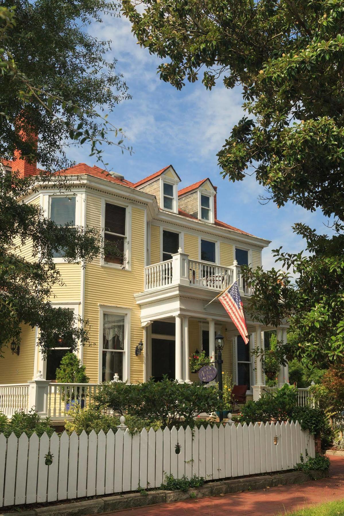 Azalea Inn&Villas Savannah Esterno foto